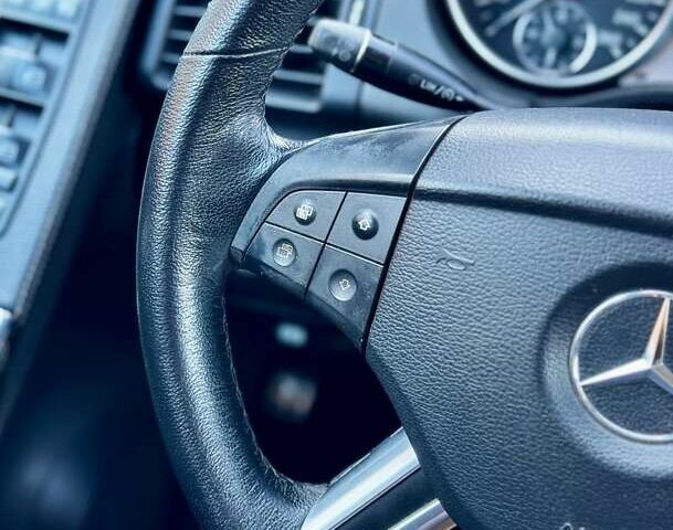 Синій Мерседес Р-Клас, об'ємом двигуна 3 л та пробігом 407 тис. км за 9500 $, фото 19 на Automoto.ua