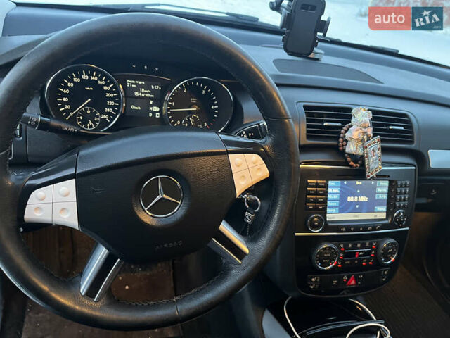 Синій Мерседес Р-Клас, об'ємом двигуна 2.99 л та пробігом 318 тис. км за 11000 $, фото 10 на Automoto.ua