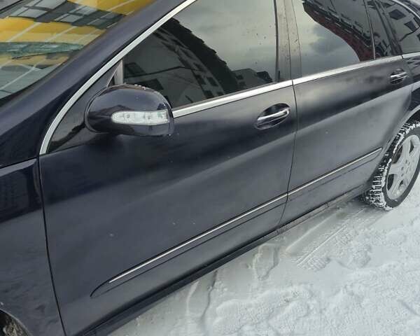 Синий Мерседес Р-Класс, объемом двигателя 3 л и пробегом 449 тыс. км за 8555 $, фото 7 на Automoto.ua