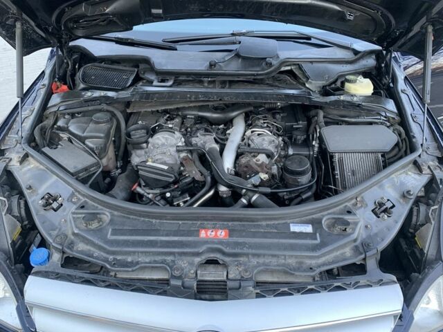 Синій Мерседес Р-Клас, об'ємом двигуна 3 л та пробігом 306 тис. км за 9000 $, фото 17 на Automoto.ua