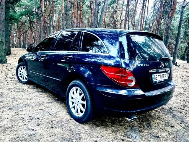 Синий Мерседес Р-Класс, объемом двигателя 3 л и пробегом 301 тыс. км за 7800 $, фото 5 на Automoto.ua