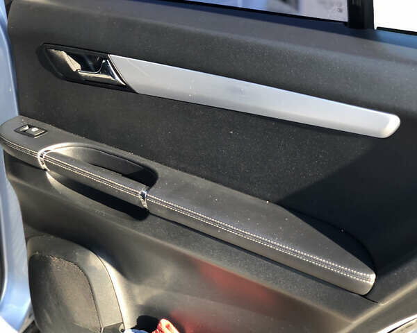 Синий Мерседес Р-Класс, объемом двигателя 2.99 л и пробегом 284 тыс. км за 10300 $, фото 12 на Automoto.ua