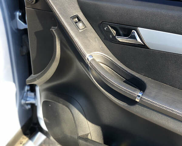 Синий Мерседес Р-Класс, объемом двигателя 2.99 л и пробегом 284 тыс. км за 10300 $, фото 10 на Automoto.ua