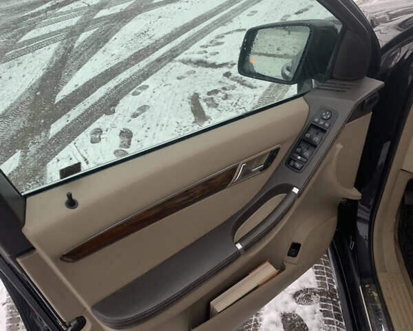 Синий Мерседес Р-Класс, объемом двигателя 2.99 л и пробегом 243 тыс. км за 14000 $, фото 12 на Automoto.ua