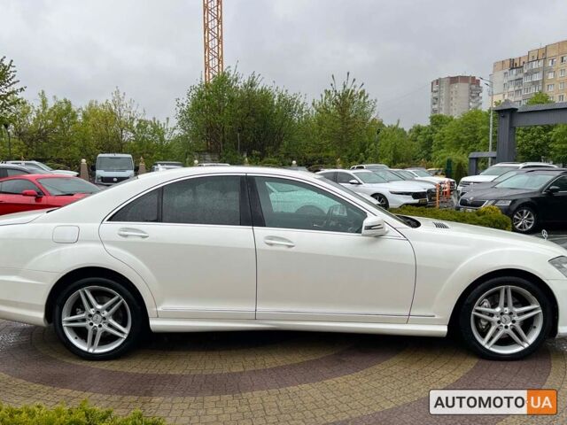 Белый Мерседес С 350, объемом двигателя 3 л и пробегом 318 тыс. км за 17800 $, фото 7 на Automoto.ua
