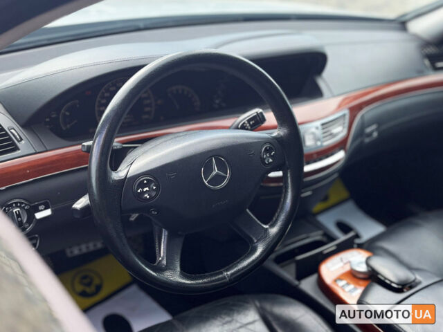 Серый Мерседес С 350, объемом двигателя 3.5 л и пробегом 316 тыс. км за 8800 $, фото 9 на Automoto.ua