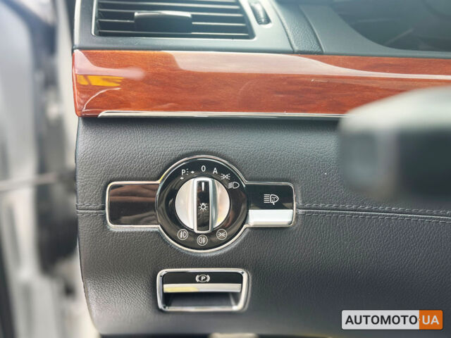 Серый Мерседес С 350, объемом двигателя 3.5 л и пробегом 316 тыс. км за 8800 $, фото 14 на Automoto.ua