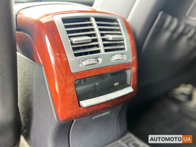 Серый Мерседес С 350, объемом двигателя 3.5 л и пробегом 316 тыс. км за 8800 $, фото 27 на Automoto.ua