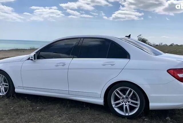 Білий Мерседес С Клас, об'ємом двигуна 1.8 л та пробігом 93 тис. км за 15300 $, фото 3 на Automoto.ua