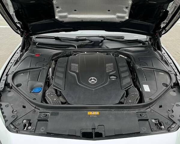 Білий Мерседес С Клас, об'ємом двигуна 3.98 л та пробігом 36 тис. км за 90000 $, фото 21 на Automoto.ua