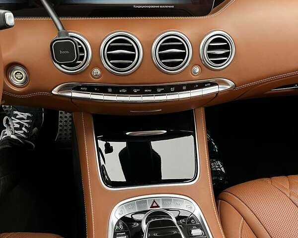 Білий Мерседес С Клас, об'ємом двигуна 3.98 л та пробігом 36 тис. км за 90000 $, фото 36 на Automoto.ua