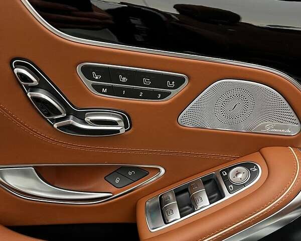 Білий Мерседес С Клас, об'ємом двигуна 3.98 л та пробігом 36 тис. км за 90000 $, фото 33 на Automoto.ua