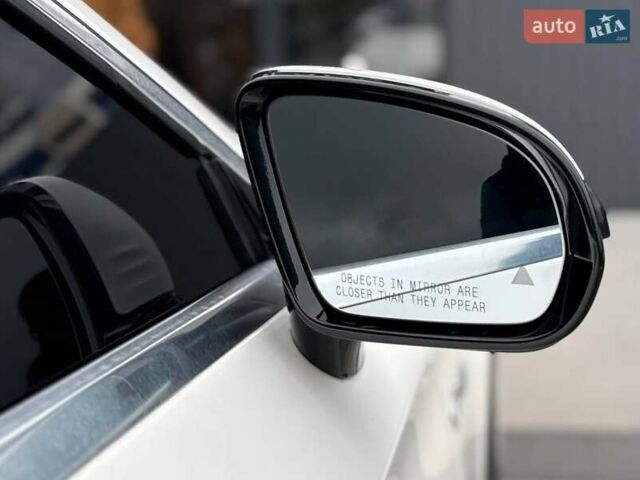 Белый Мерседес С Класс, объемом двигателя 4.66 л и пробегом 144 тыс. км за 41000 $, фото 15 на Automoto.ua