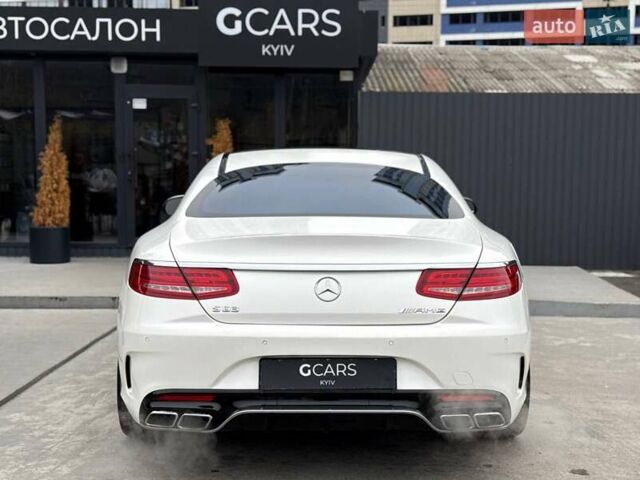 Белый Мерседес С Класс, объемом двигателя 4.66 л и пробегом 144 тыс. км за 41000 $, фото 4 на Automoto.ua