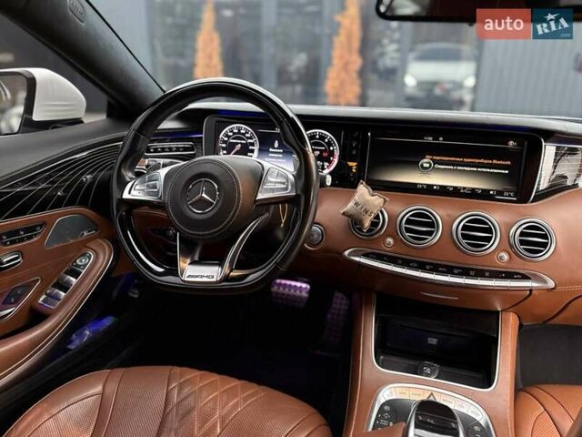 Белый Мерседес С Класс, объемом двигателя 4.66 л и пробегом 144 тыс. км за 41000 $, фото 28 на Automoto.ua