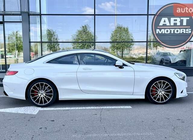 Белый Мерседес С Класс, объемом двигателя 4.66 л и пробегом 105 тыс. км за 49500 $, фото 1 на Automoto.ua