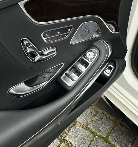 Белый Мерседес С Класс, объемом двигателя 3.98 л и пробегом 75 тыс. км за 60500 $, фото 10 на Automoto.ua