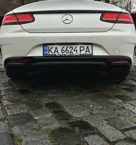 Белый Мерседес С Класс, объемом двигателя 3.98 л и пробегом 75 тыс. км за 60500 $, фото 17 на Automoto.ua