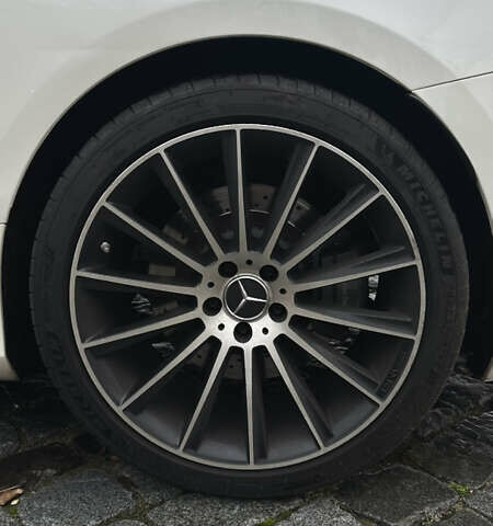 Белый Мерседес С Класс, объемом двигателя 3.98 л и пробегом 75 тыс. км за 60500 $, фото 18 на Automoto.ua