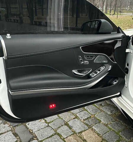 Белый Мерседес С Класс, объемом двигателя 3.98 л и пробегом 75 тыс. км за 60500 $, фото 9 на Automoto.ua