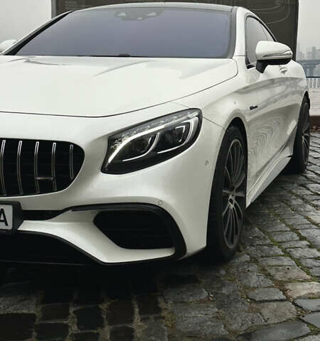 Белый Мерседес С Класс, объемом двигателя 3.98 л и пробегом 75 тыс. км за 60500 $, фото 2 на Automoto.ua