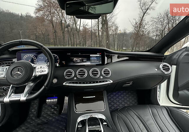 Белый Мерседес С Класс, объемом двигателя 3.98 л и пробегом 75 тыс. км за 60500 $, фото 11 на Automoto.ua