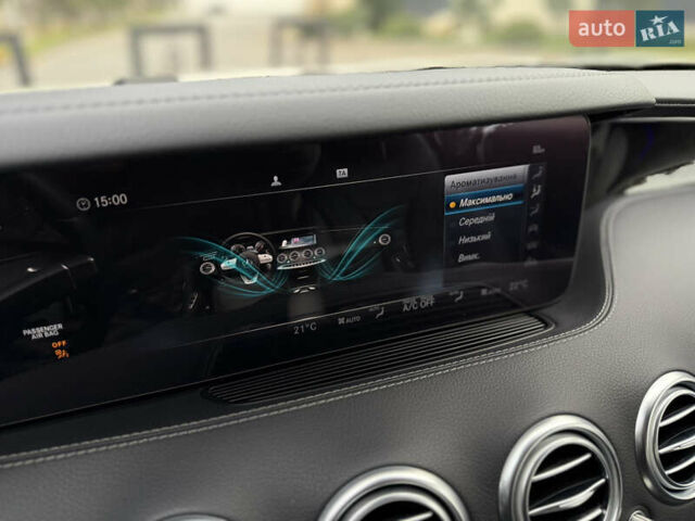 Білий Мерседес С Клас, об'ємом двигуна 3.98 л та пробігом 37 тис. км за 99990 $, фото 62 на Automoto.ua