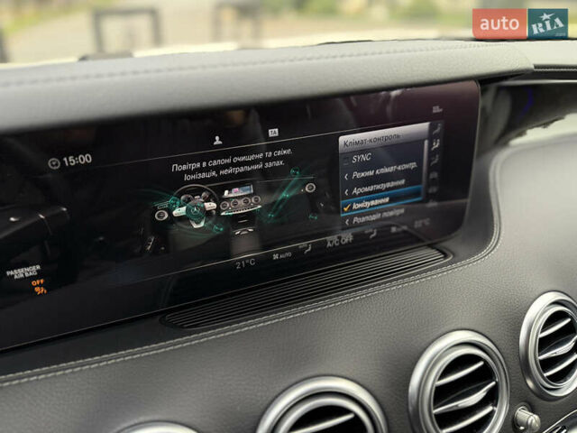 Білий Мерседес С Клас, об'ємом двигуна 3.98 л та пробігом 37 тис. км за 99990 $, фото 63 на Automoto.ua