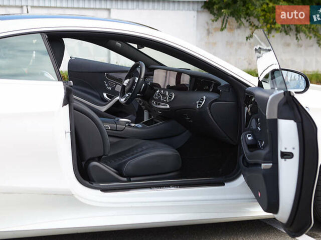 Белый Мерседес С Класс, объемом двигателя 3.98 л и пробегом 36 тыс. км за 120000 $, фото 21 на Automoto.ua