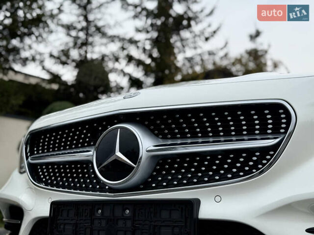 Білий Мерседес С Клас, об'ємом двигуна 3.98 л та пробігом 37 тис. км за 99990 $, фото 6 на Automoto.ua