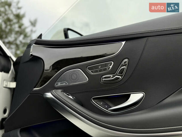 Білий Мерседес С Клас, об'ємом двигуна 3.98 л та пробігом 37 тис. км за 99990 $, фото 83 на Automoto.ua