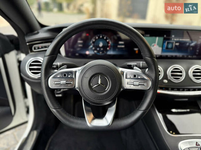 Білий Мерседес С Клас, об'ємом двигуна 3.98 л та пробігом 37 тис. км за 99990 $, фото 56 на Automoto.ua