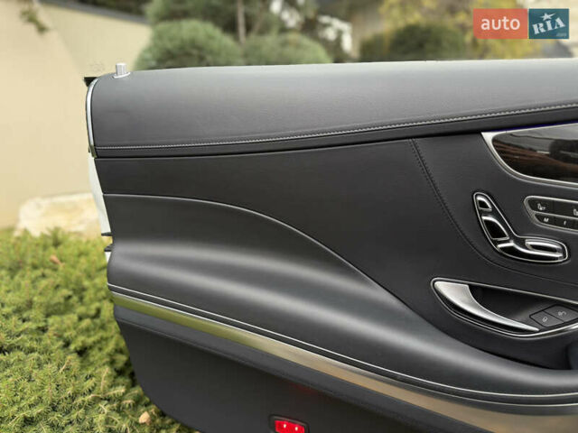 Білий Мерседес С Клас, об'ємом двигуна 3.98 л та пробігом 37 тис. км за 99990 $, фото 31 на Automoto.ua