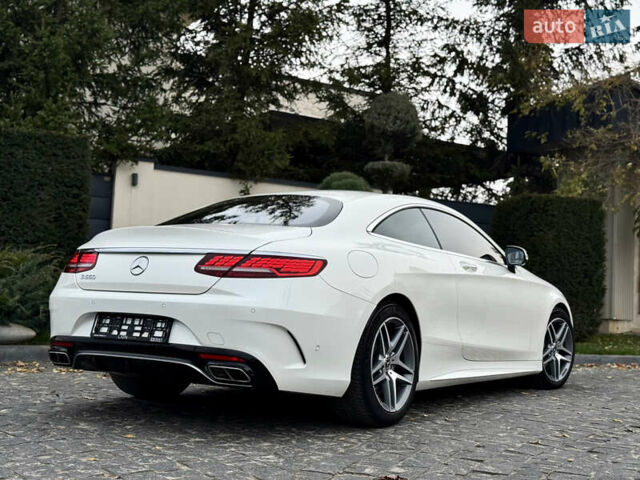 Білий Мерседес С Клас, об'ємом двигуна 3.98 л та пробігом 37 тис. км за 99990 $, фото 23 на Automoto.ua