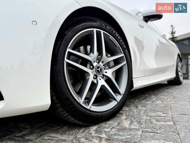 Білий Мерседес С Клас, об'ємом двигуна 3.98 л та пробігом 37 тис. км за 99990 $, фото 5 на Automoto.ua