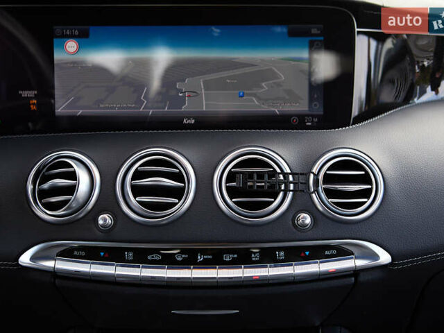 Белый Мерседес С Класс, объемом двигателя 3.98 л и пробегом 36 тыс. км за 120000 $, фото 31 на Automoto.ua