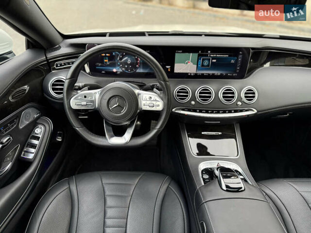 Білий Мерседес С Клас, об'ємом двигуна 3.98 л та пробігом 37 тис. км за 99990 $, фото 51 на Automoto.ua