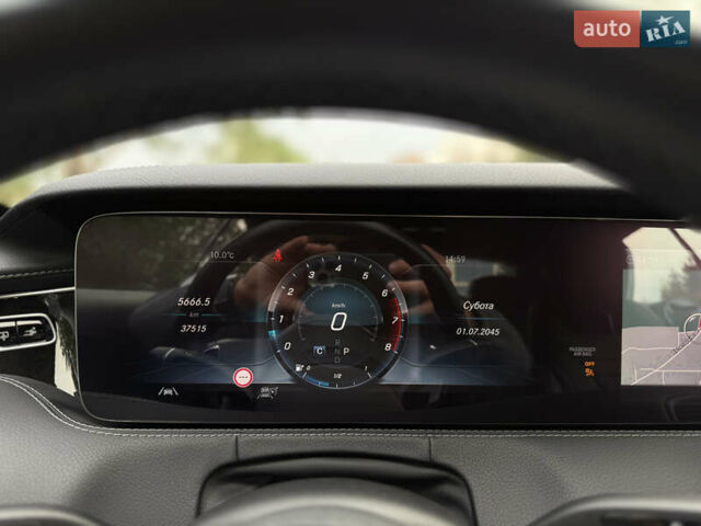 Білий Мерседес С Клас, об'ємом двигуна 3.98 л та пробігом 37 тис. км за 99990 $, фото 57 на Automoto.ua