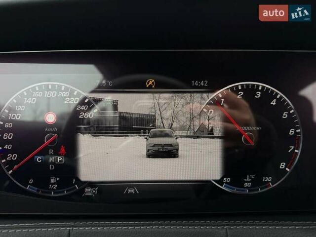 Білий Мерседес С Клас, об'ємом двигуна 3.98 л та пробігом 37 тис. км за 82500 $, фото 83 на Automoto.ua