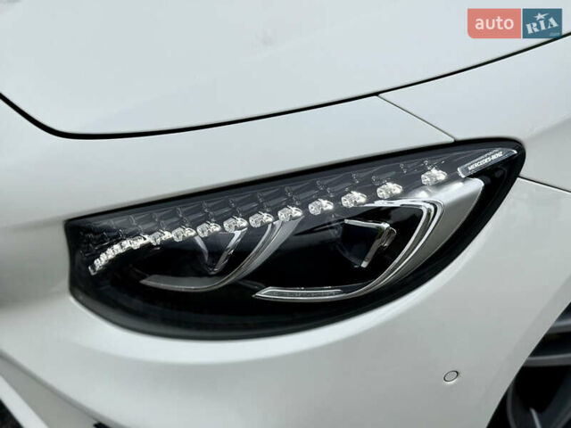 Білий Мерседес С Клас, об'ємом двигуна 3.98 л та пробігом 37 тис. км за 99990 $, фото 8 на Automoto.ua