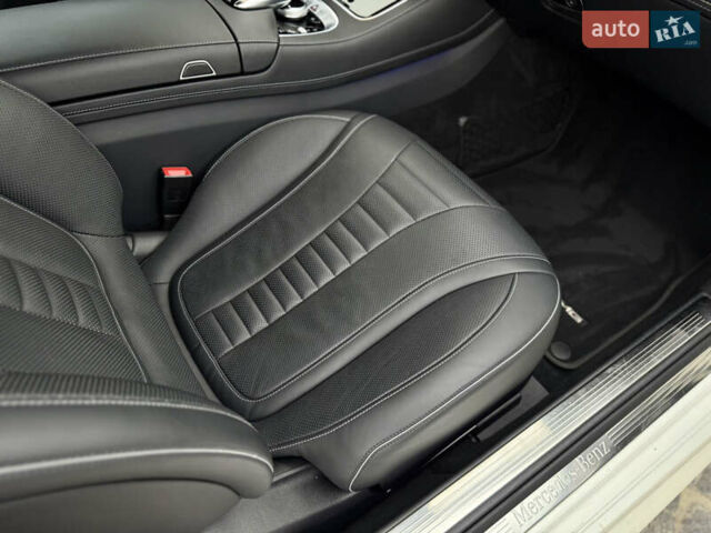 Білий Мерседес С Клас, об'ємом двигуна 3.98 л та пробігом 37 тис. км за 99990 $, фото 86 на Automoto.ua