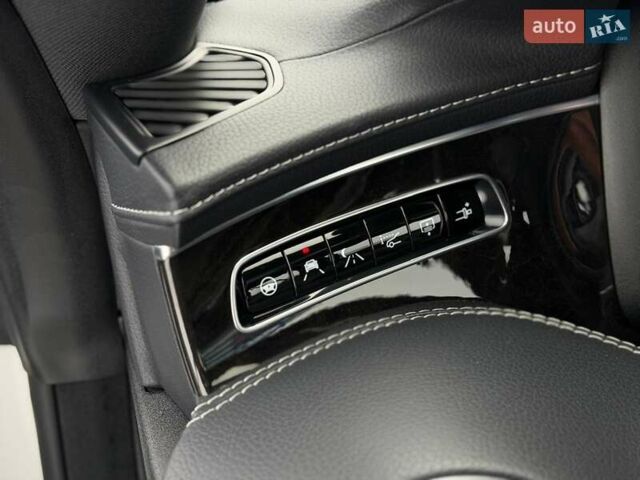 Білий Мерседес С Клас, об'ємом двигуна 3.98 л та пробігом 37 тис. км за 82500 $, фото 71 на Automoto.ua