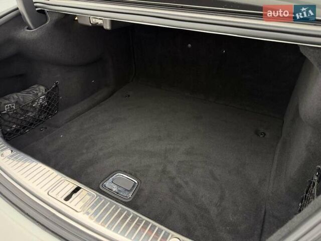 Білий Мерседес С Клас, об'ємом двигуна 3.98 л та пробігом 37 тис. км за 82500 $, фото 32 на Automoto.ua