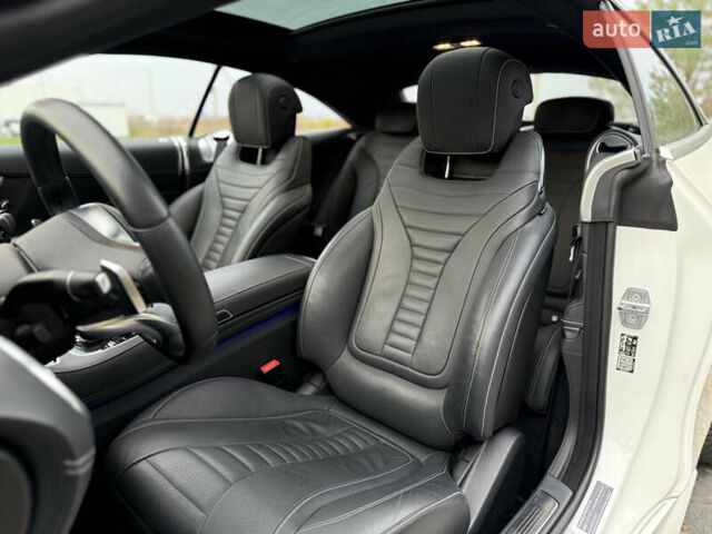 Білий Мерседес С Клас, об'ємом двигуна 3.98 л та пробігом 37 тис. км за 99990 $, фото 36 на Automoto.ua