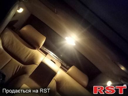 Белый Мерседес С Класс, объемом двигателя 3 л и пробегом 250 тыс. км за 4000 $, фото 4 на Automoto.ua