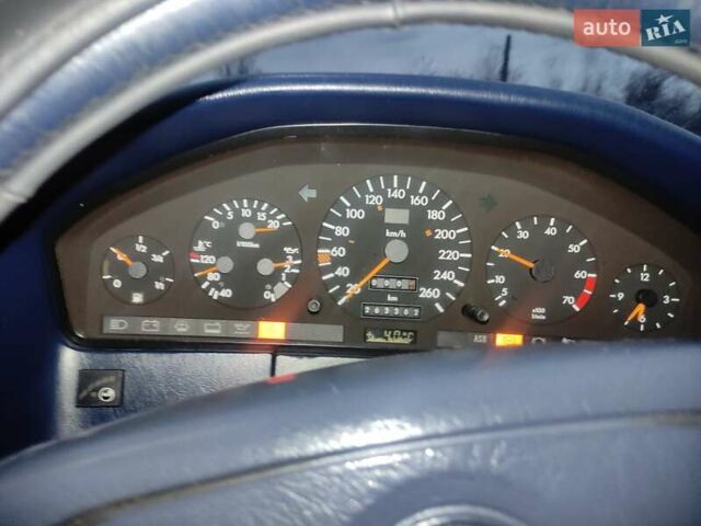 Білий Мерседес С Клас, об'ємом двигуна 3.2 л та пробігом 308 тис. км за 4700 $, фото 7 на Automoto.ua