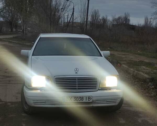 Білий Мерседес С Клас, об'ємом двигуна 3.2 л та пробігом 308 тис. км за 4700 $, фото 20 на Automoto.ua
