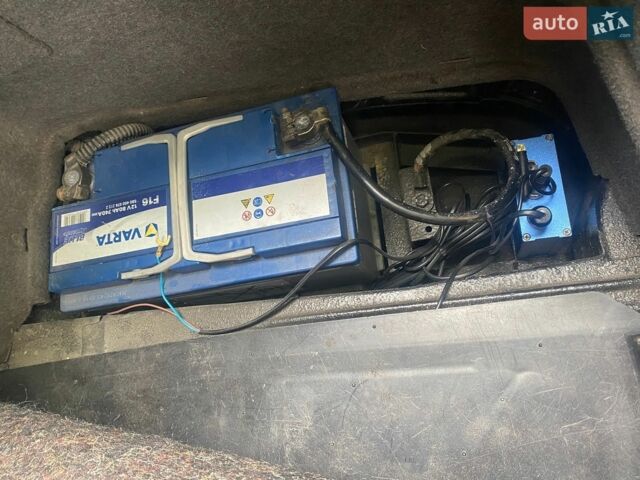 Білий Мерседес С Клас, об'ємом двигуна 2.8 л та пробігом 557 тис. км за 5500 $, фото 34 на Automoto.ua