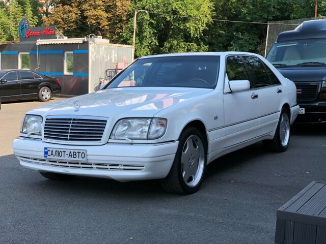Білий Мерседес С Клас, об'ємом двигуна 5 л та пробігом 83 тис. км за 33000 $, фото 2 на Automoto.ua