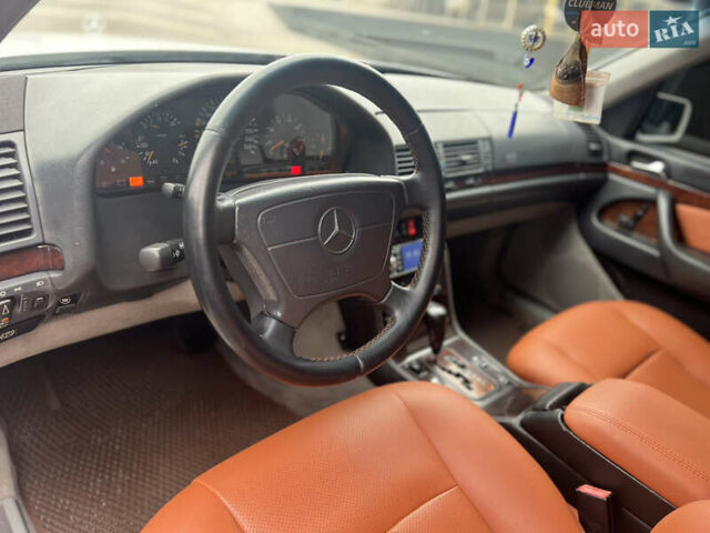 Білий Мерседес С Клас, об'ємом двигуна 4.2 л та пробігом 260 тис. км за 8950 $, фото 8 на Automoto.ua